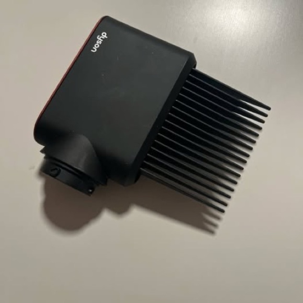 Dyson Black Wide-Tooth Comb Attachment